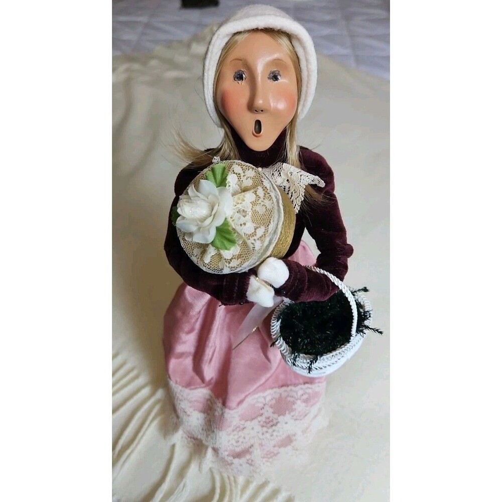 Byers Choice Victorian Lady Shopper Vintage Christmas 1999 EUC